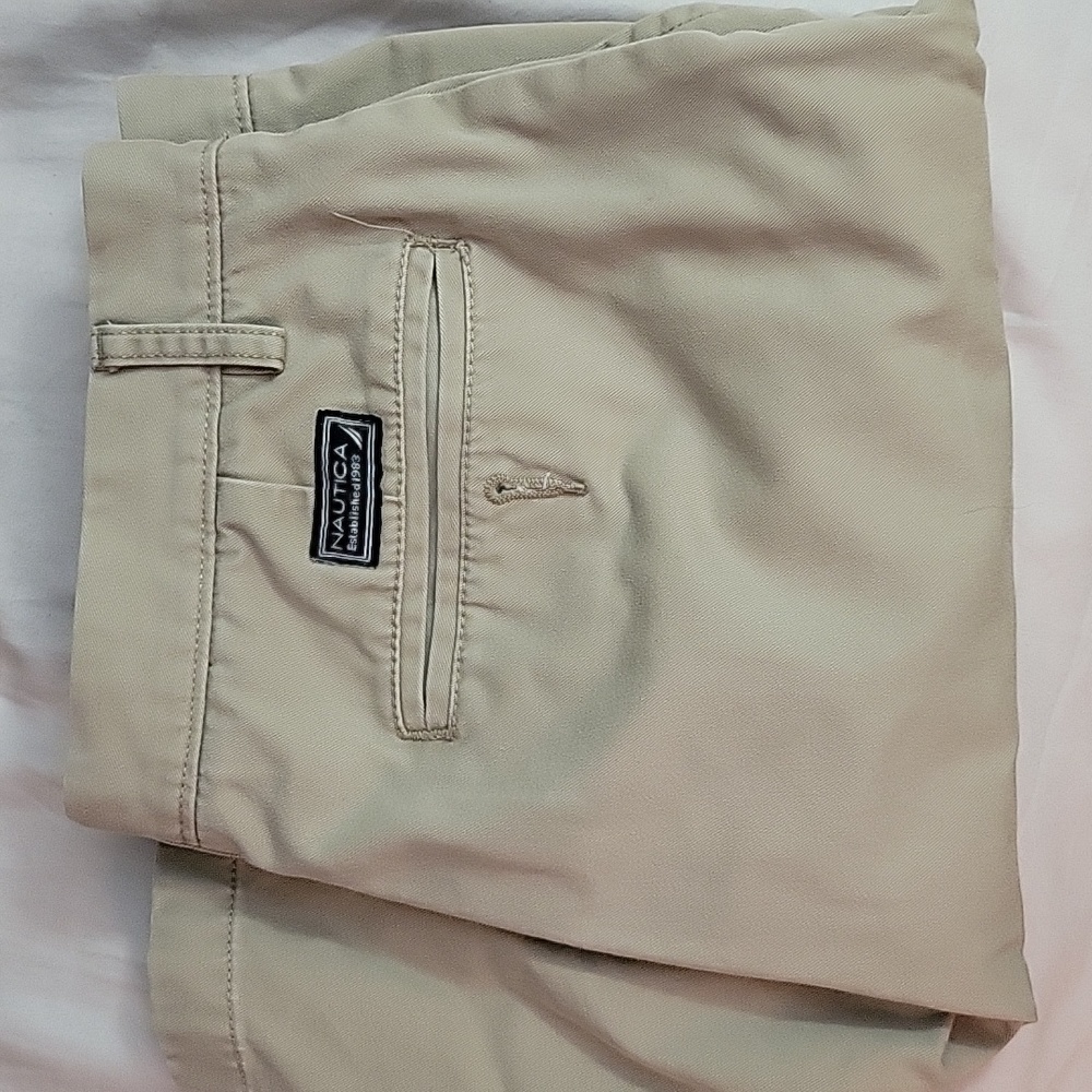 Nautica khaki shorts, 33W